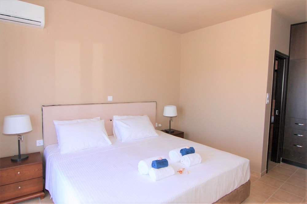 Deluxe Villa, 3 Bedrooms, Private Pool, Land View (Hera)