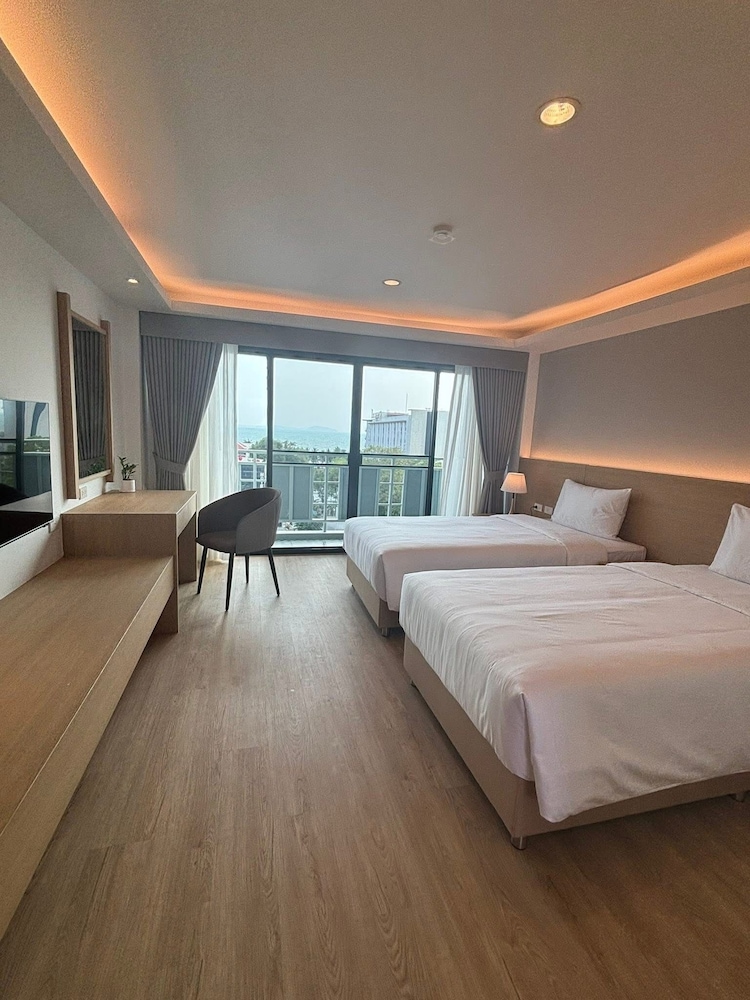 Standard Twin Room photo 2