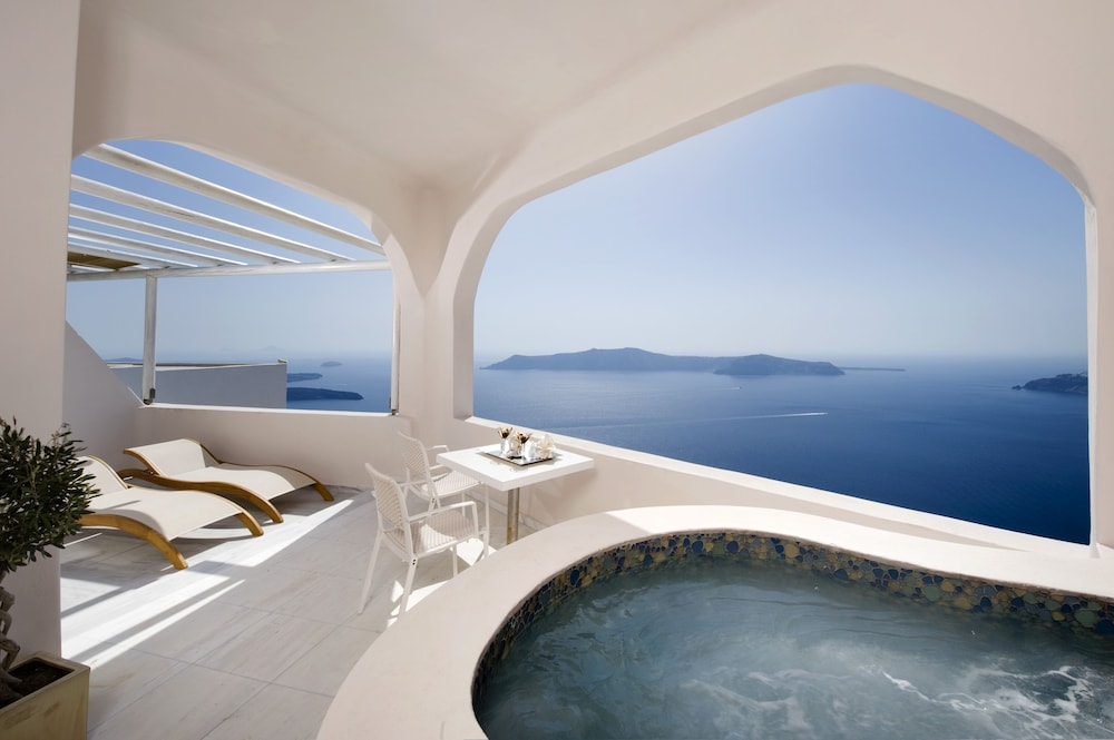 Superior Suite, Hot Tub, Caldera View - Photo 4