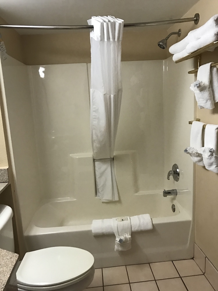 Efficiency, Room, 2 Queen Beds, Non Smoking - Photo 1