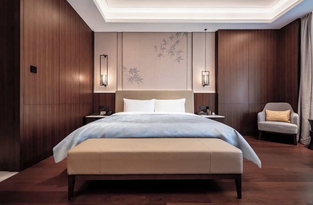 Senior Double Room, Courtyard View photo 3