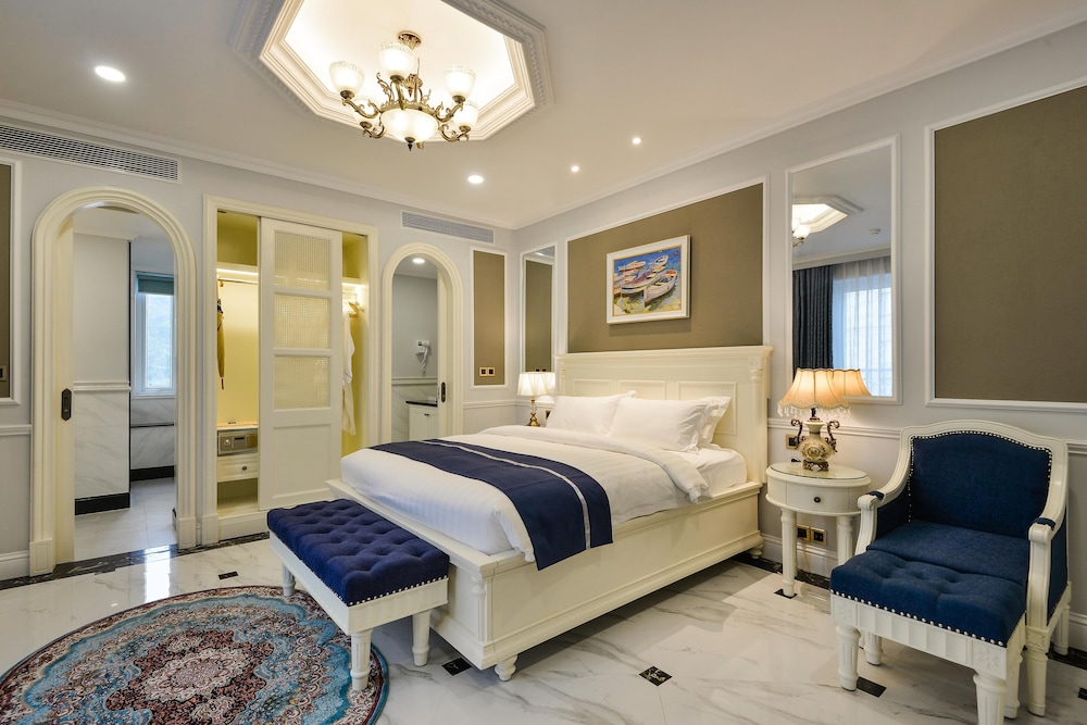 Grand Suite, Ocean View photo 2