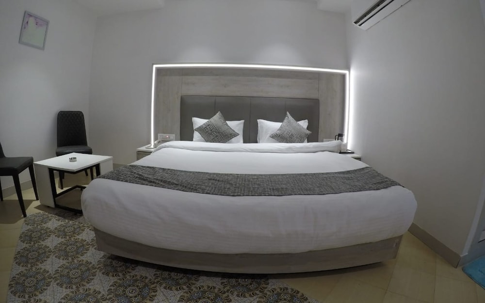 Executive Room photo 3