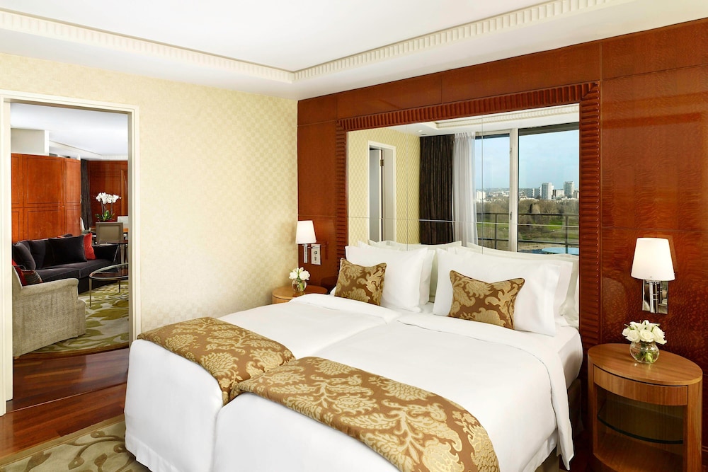 Suite, 2 Bedrooms photo 2