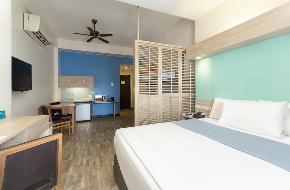 Family Suite, Multiple Beds, Non Smoking - Photo 3