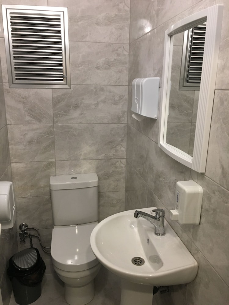 Twin Room with Bathroom photo 3