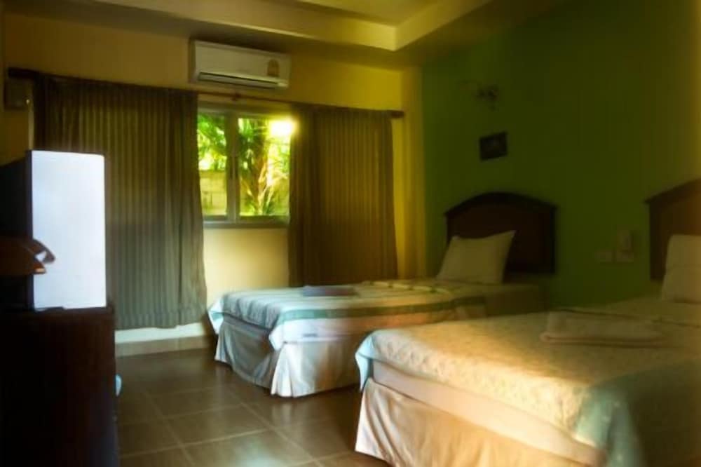 Air-con Twin Room No Balcony