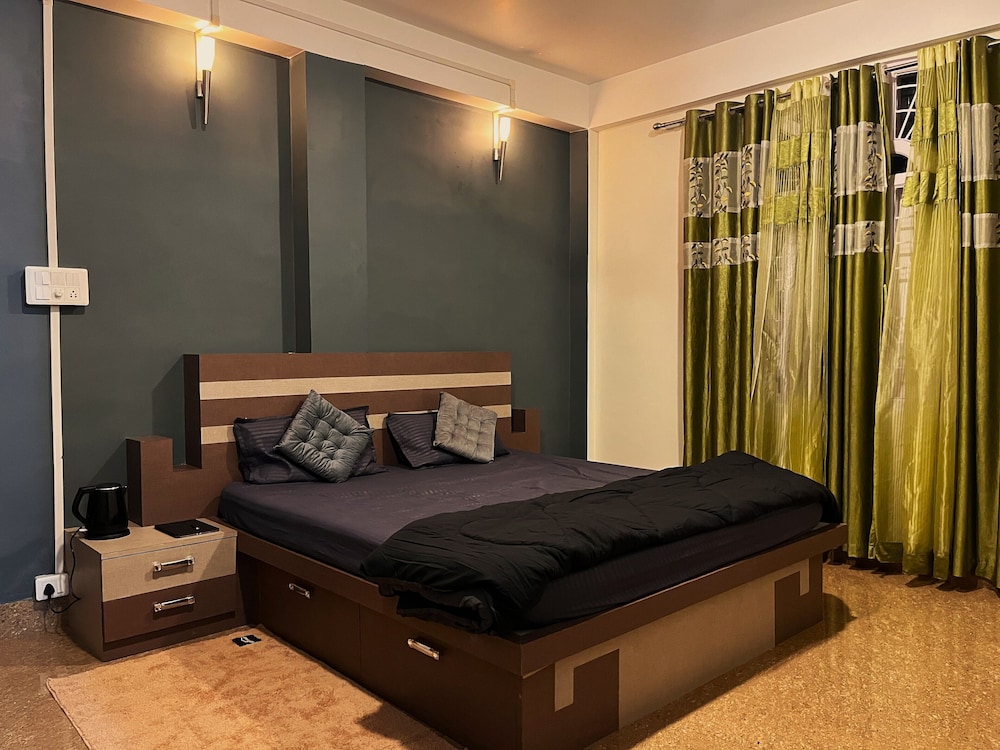 Superior Double Room, Housekeeping, Hill View photo 1