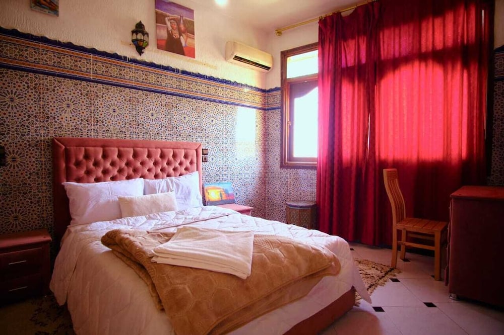 Traditional Room photo 2