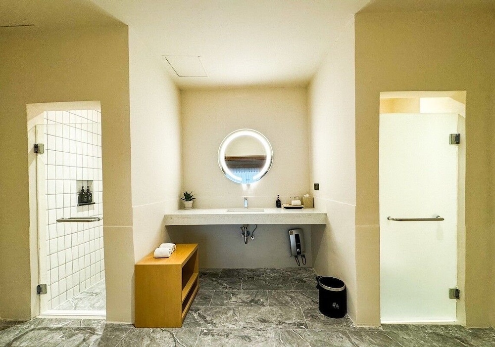 Standard Room - Photo 5