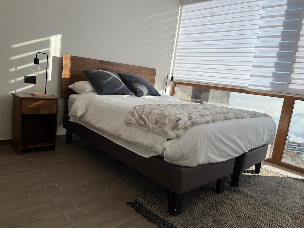Family Apartment, 2 Bedrooms, Valley View (B) photo 1