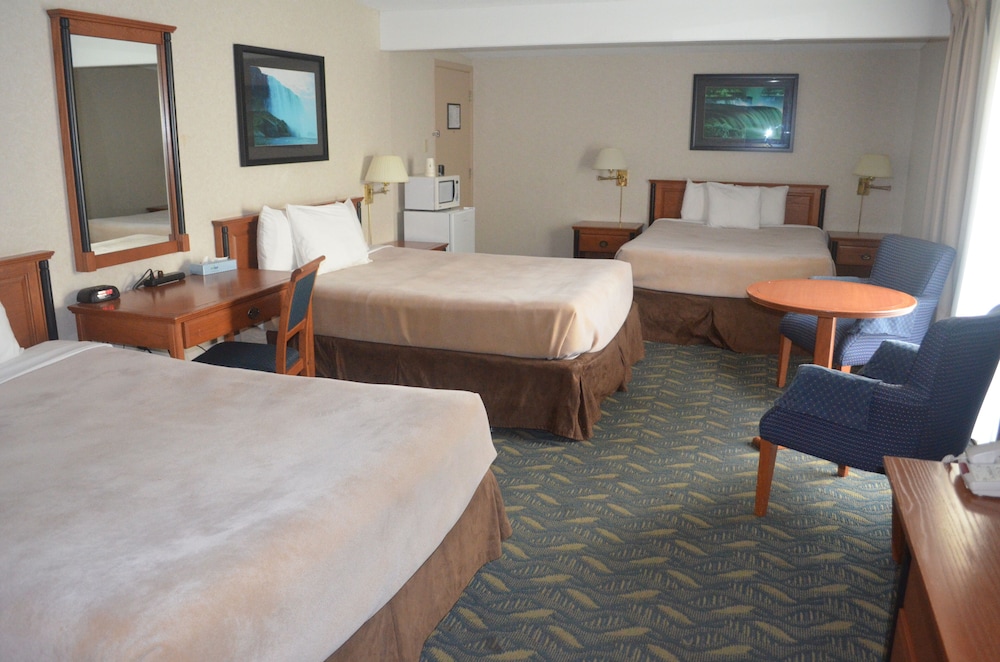 Room, Multiple Beds, Non Smoking photo 3