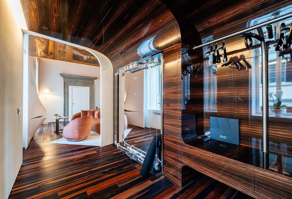 Gallery Suite
