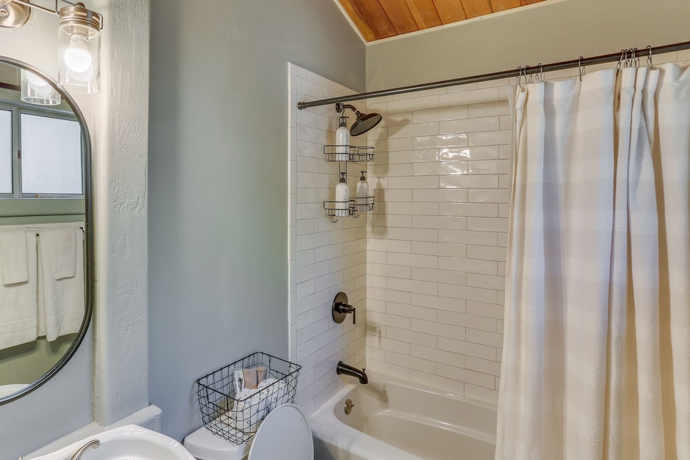 House (2 Bedrooms) photo 2
