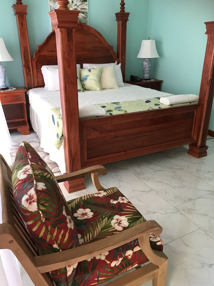 Honeymoon Room, 1 Bedroom, Jetted Tub, Courtyard View photo 2
