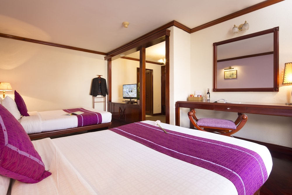 Deluxe Room - Photo 3