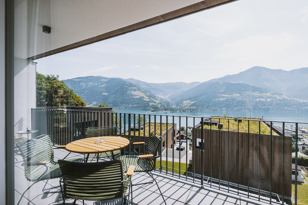 4-Bedroom Panorama Penthouse with Sauna