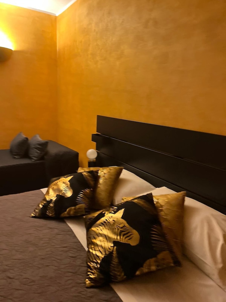 Deluxe Triple Room photo 3