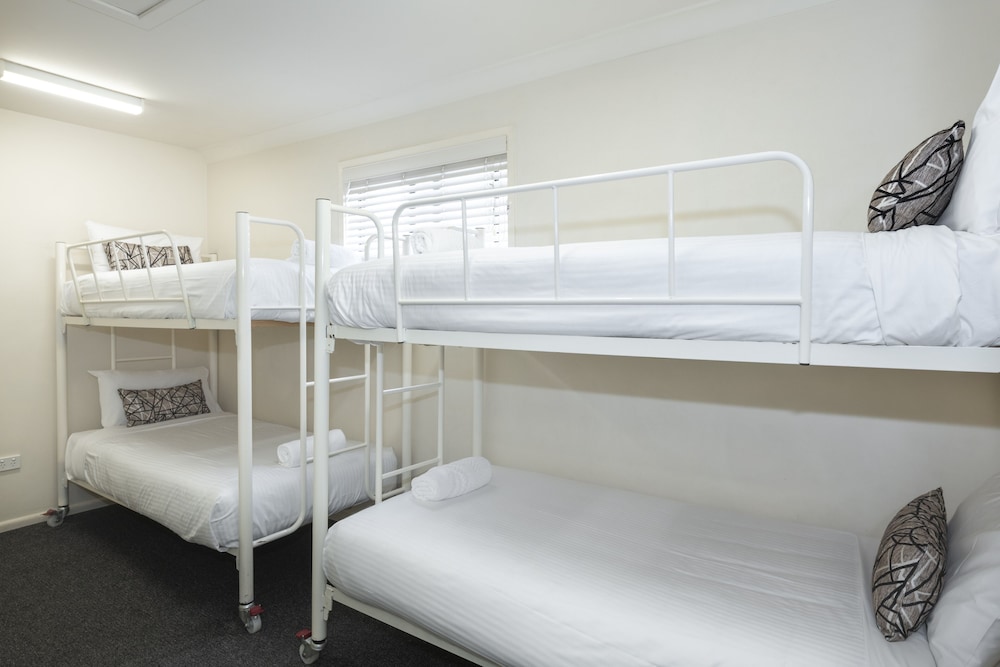 Family Apartment, 1 Bedroom, Refrigerator & Microwave, Ground Floor photo 2
