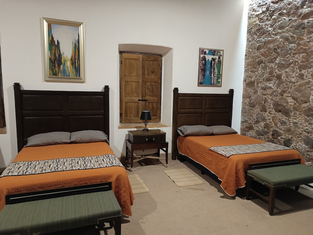 Deluxe Triple Room photo 3