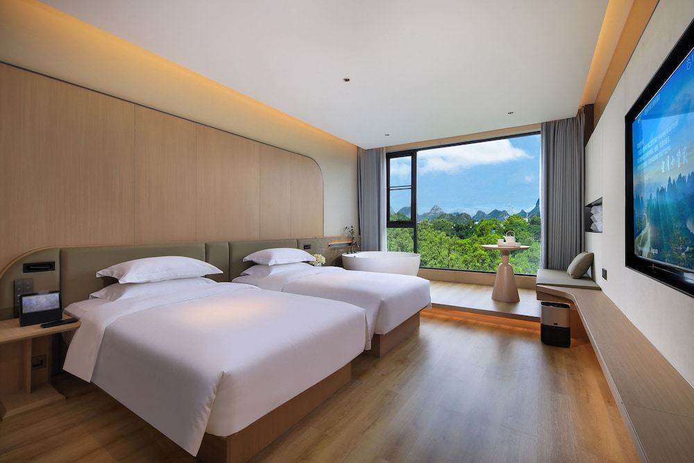 Luxury Twin Room, Lake View