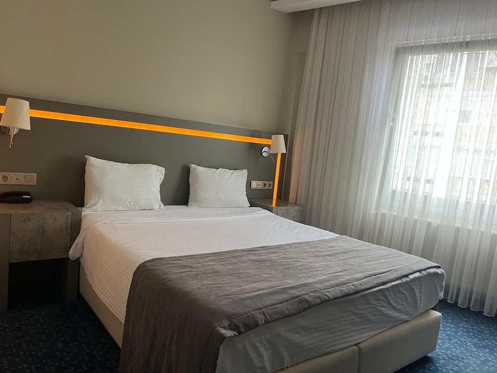 Standard Room photo 2