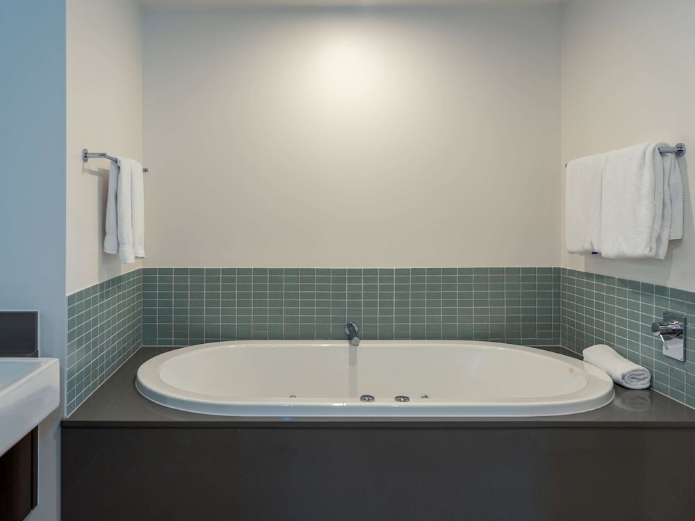 Apartment, 2 Bedrooms, Pool View (Penthouse) - Photo 8