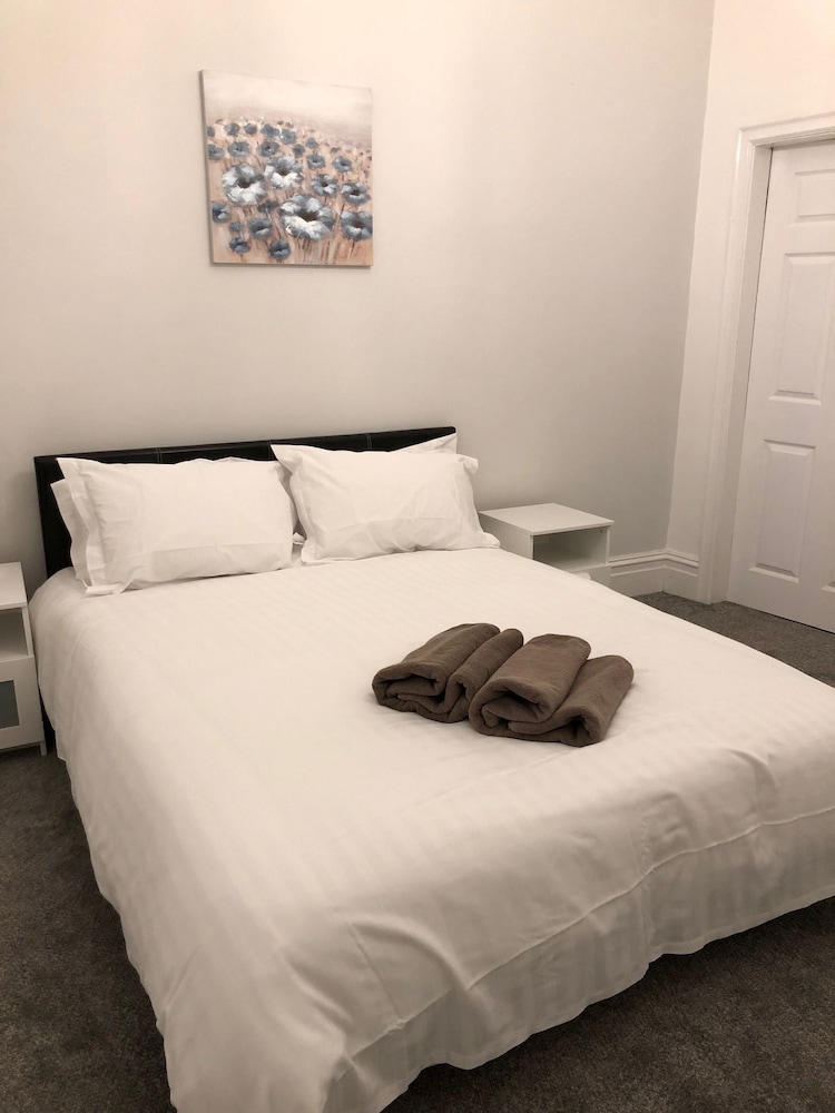 City Apartment, 2 Bedrooms, Non Smoking