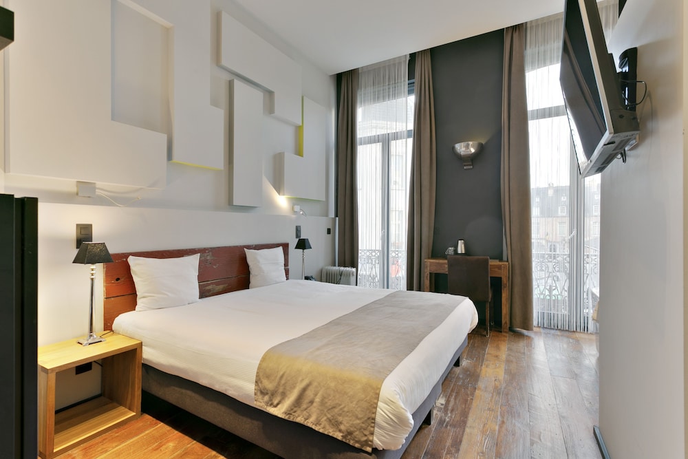 Grand Double Room - Photo 12