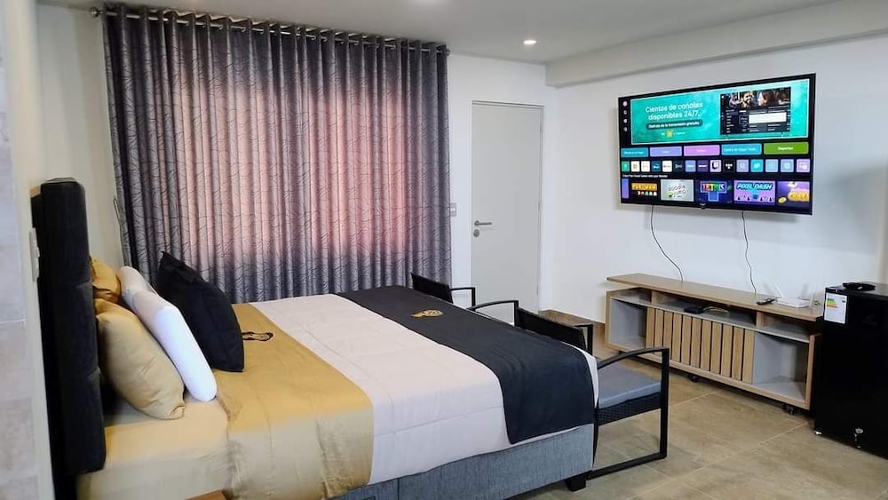 Superior Suite, Private Bathroom