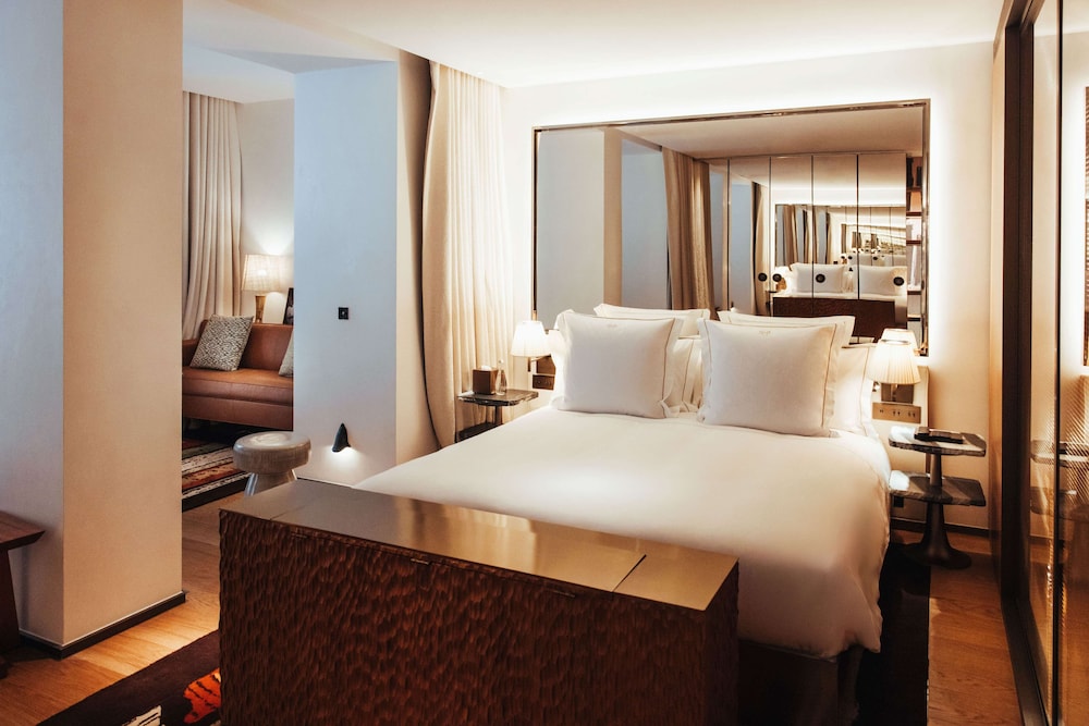 Suite, 1 Double Bed, Air conditioning (Winter Garden) photo 2