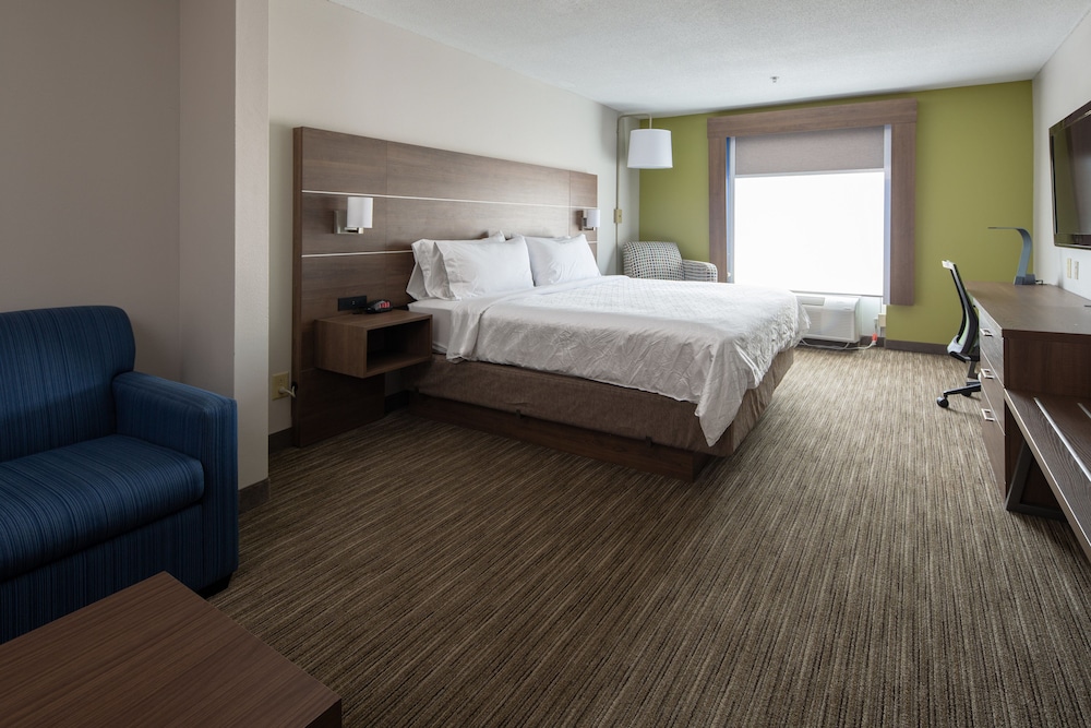 Standard Room, 1 King Bed, Accessible (Communication Accessible) - Photo 2