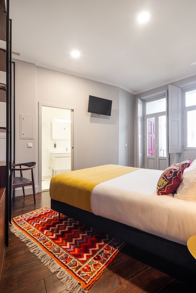 Deluxe Double Room with Balcony - Photo 1
