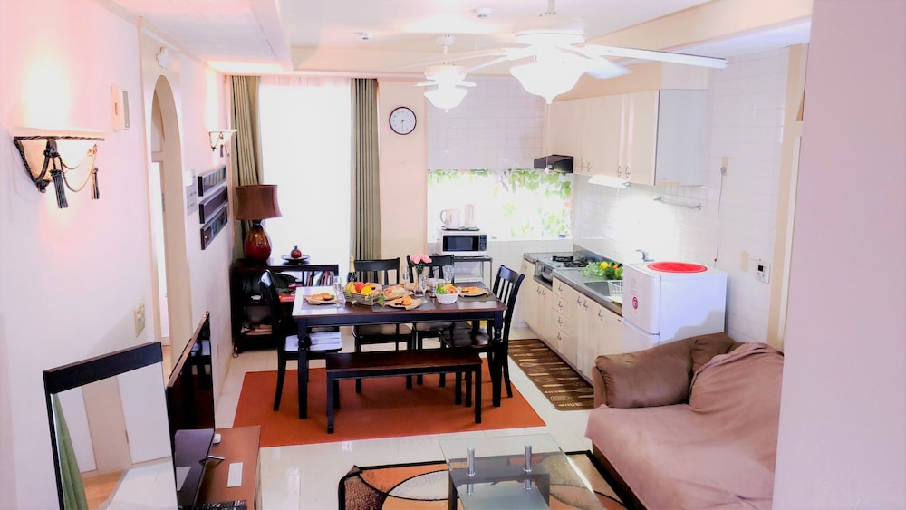 Three-Bedroom House photo 3