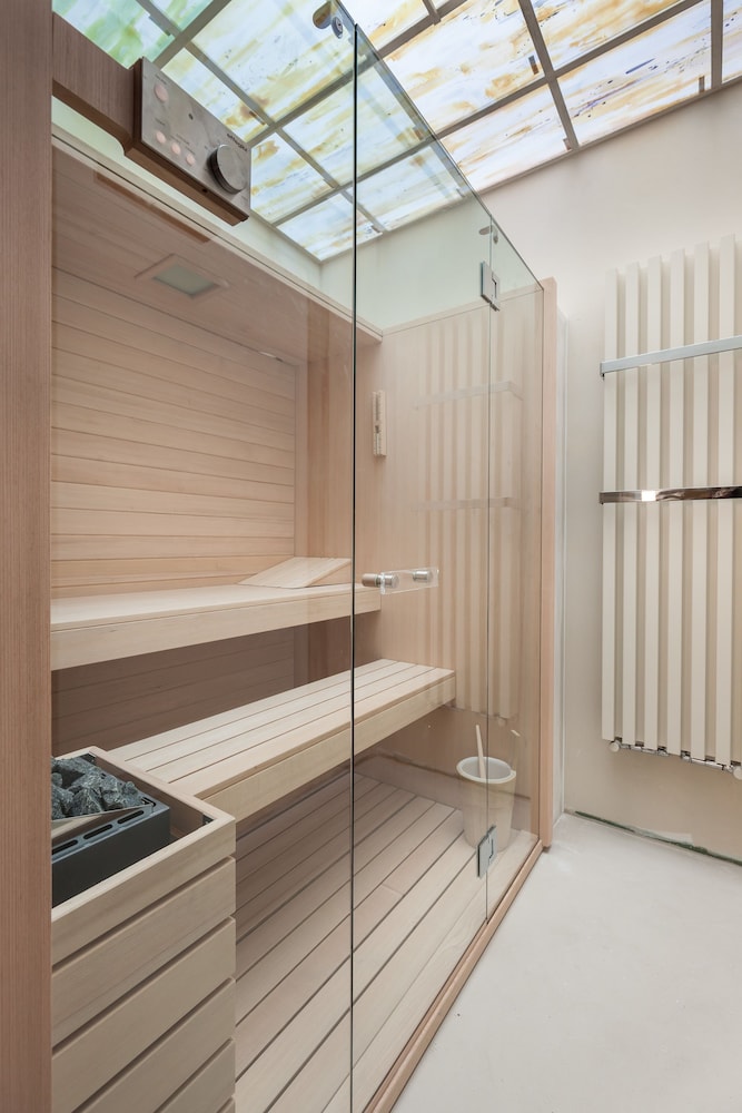 Royal Suite, Sauna, Canal View photo 3