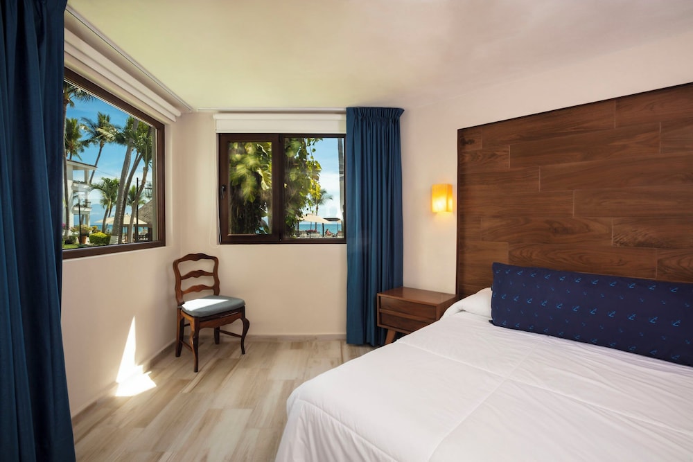 Deluxe Suite, 2 Bedrooms - Photo 3