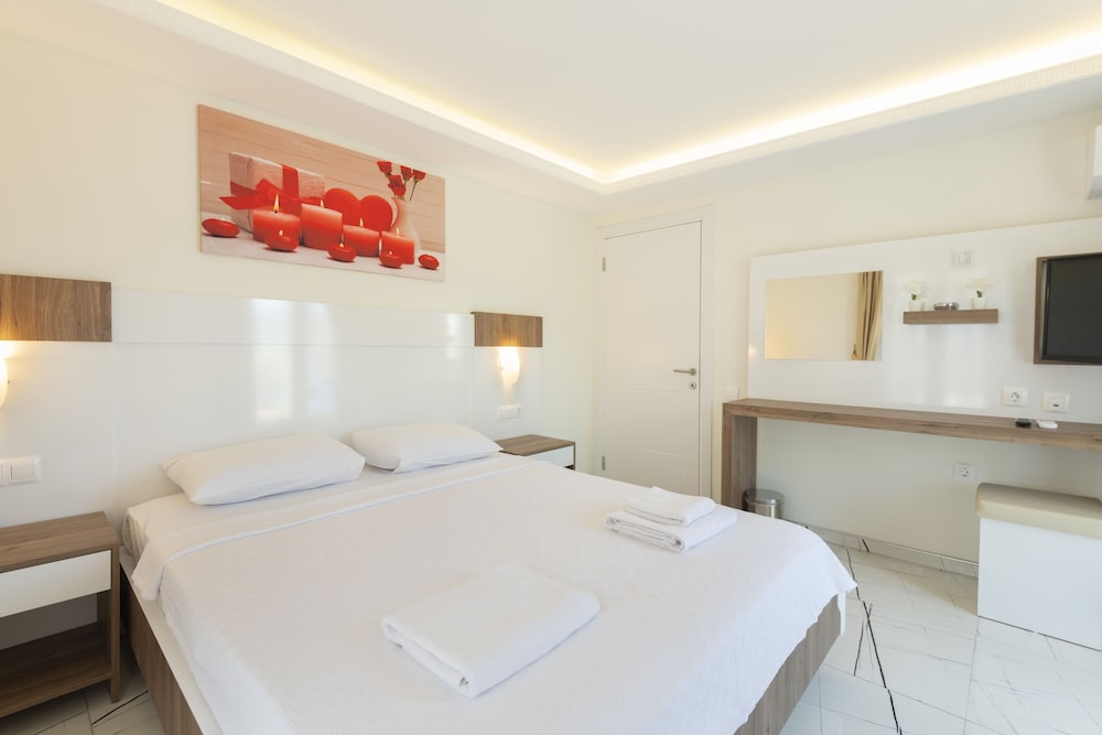 Executive Apartment, 3 Bedrooms, Annex Building photo 3