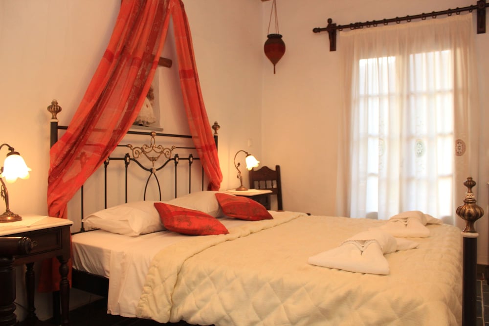Habitación Doble Estándar o con Dos Camas Individuales.