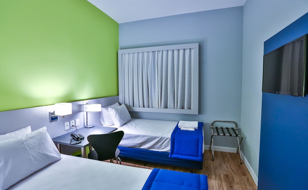 Standard Room, 2 Twin Beds photo 3