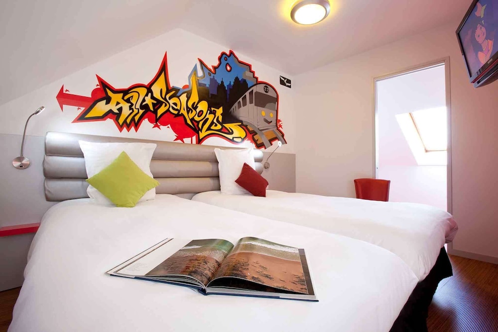 Twin Room, Multiple Beds photo 1