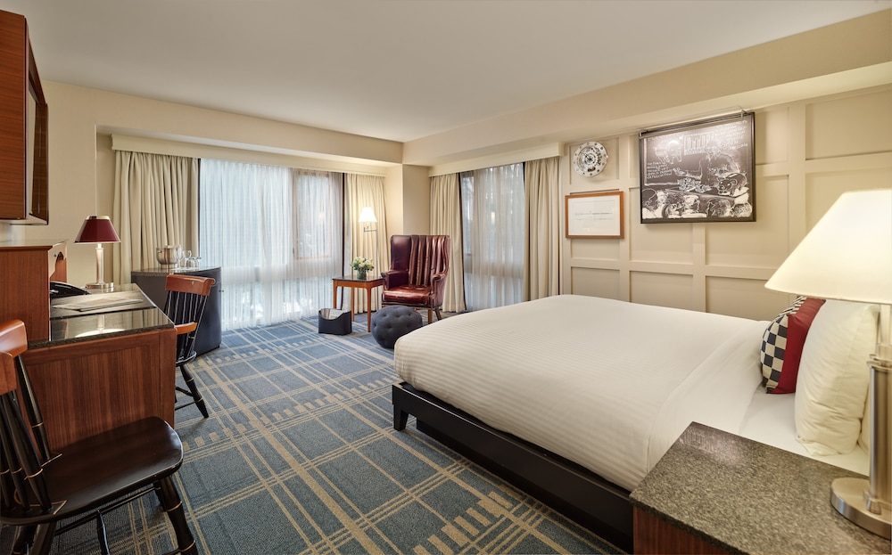 Deluxe Room, 1 King Bed