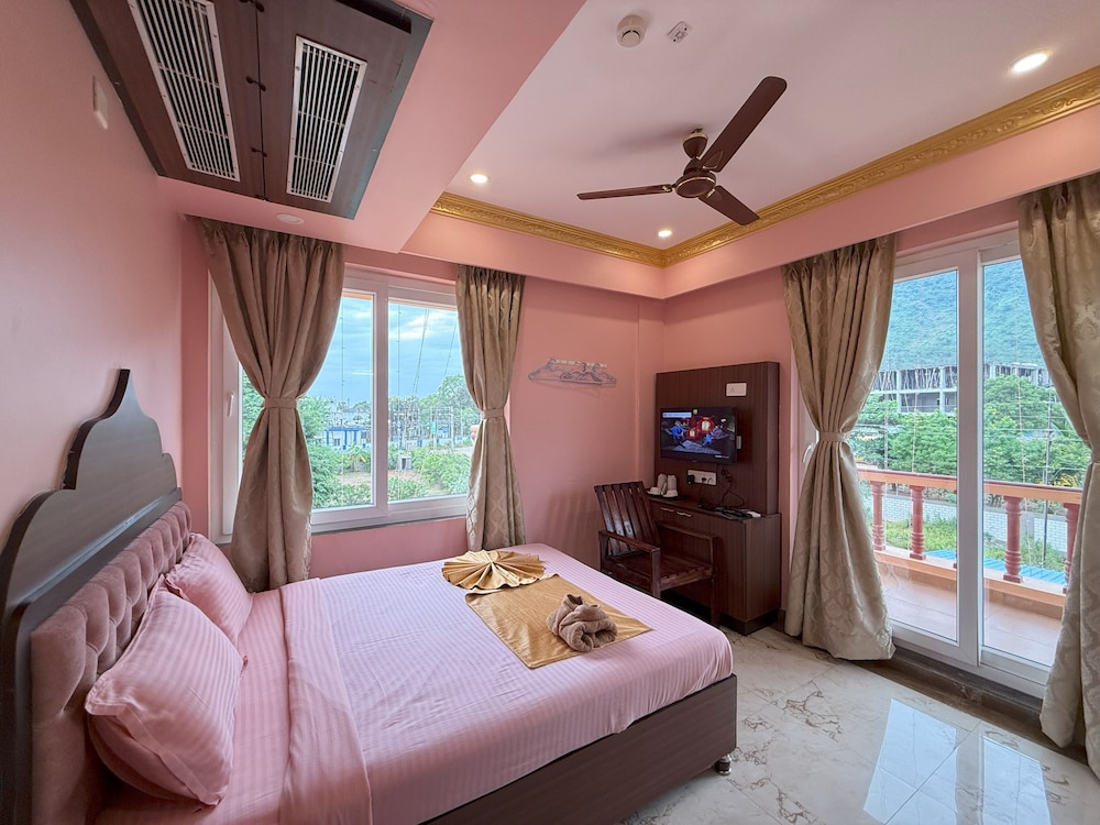 Deluxe Room, 1 Double Bed photo 1