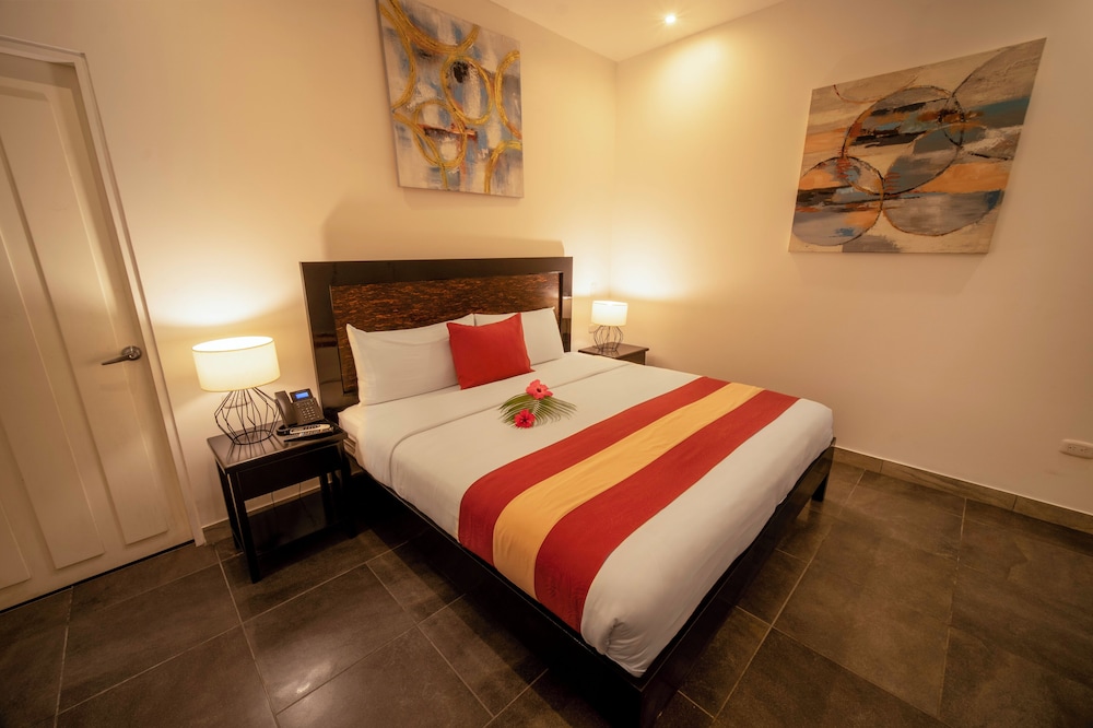 2 Bedroom Suite with Private Pool - Photo 1