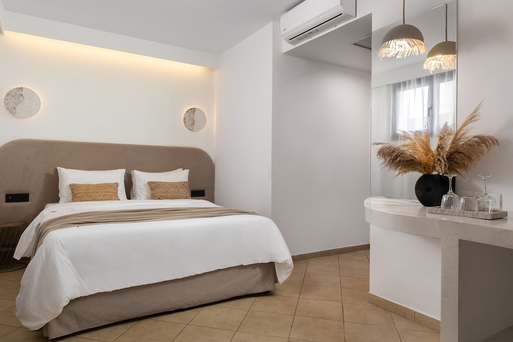 Luxury Quadruple Room photo 1