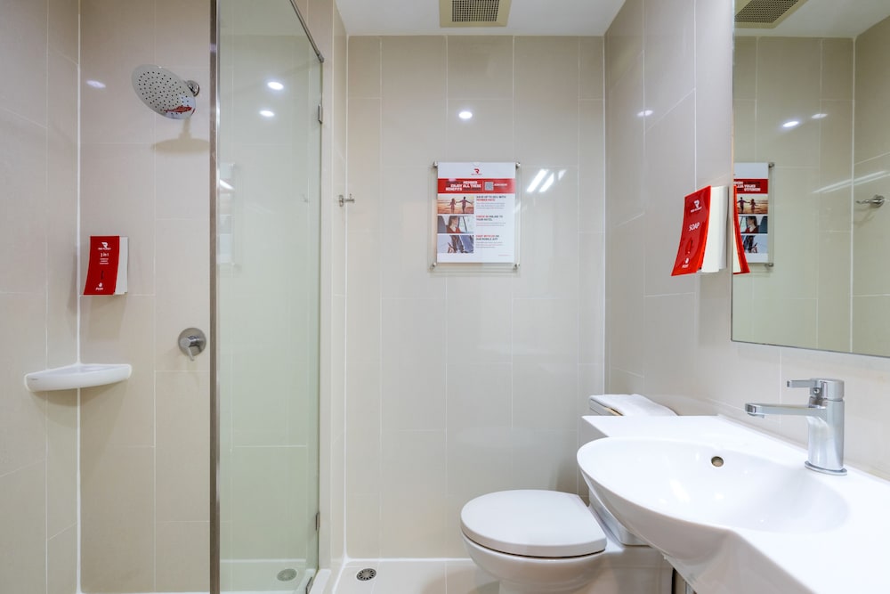 Standard Twin Room - Photo 7