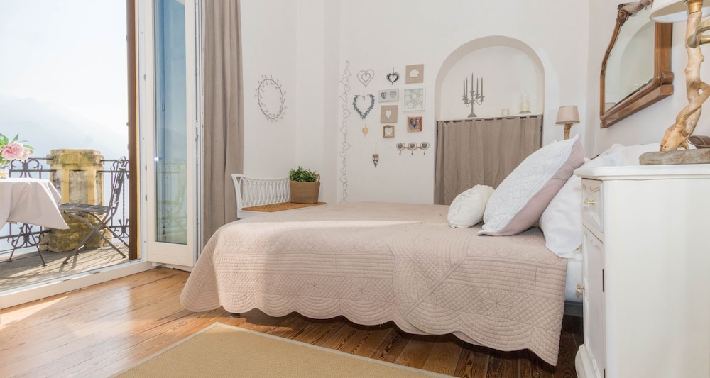 Villa (5 Bedrooms)