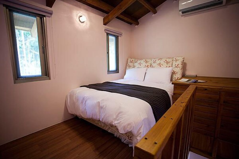 Standard Quadruple Room, Multiple Beds photo 3