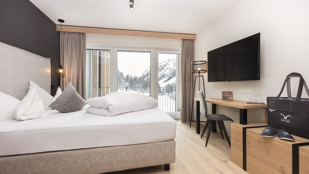 Double Room (Moos)