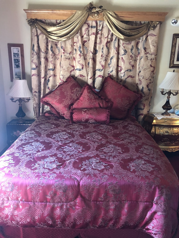 Paris at Briarwood Lodge