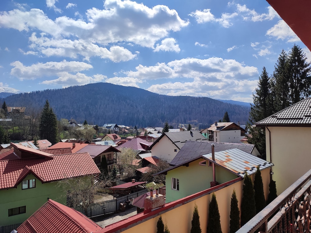 Superior Triple Room, Balcony, Mountain View photo 3